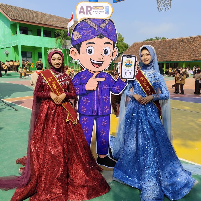 DT Tata Rias tampil pada acara Bazar Kwarsi Scout 2025